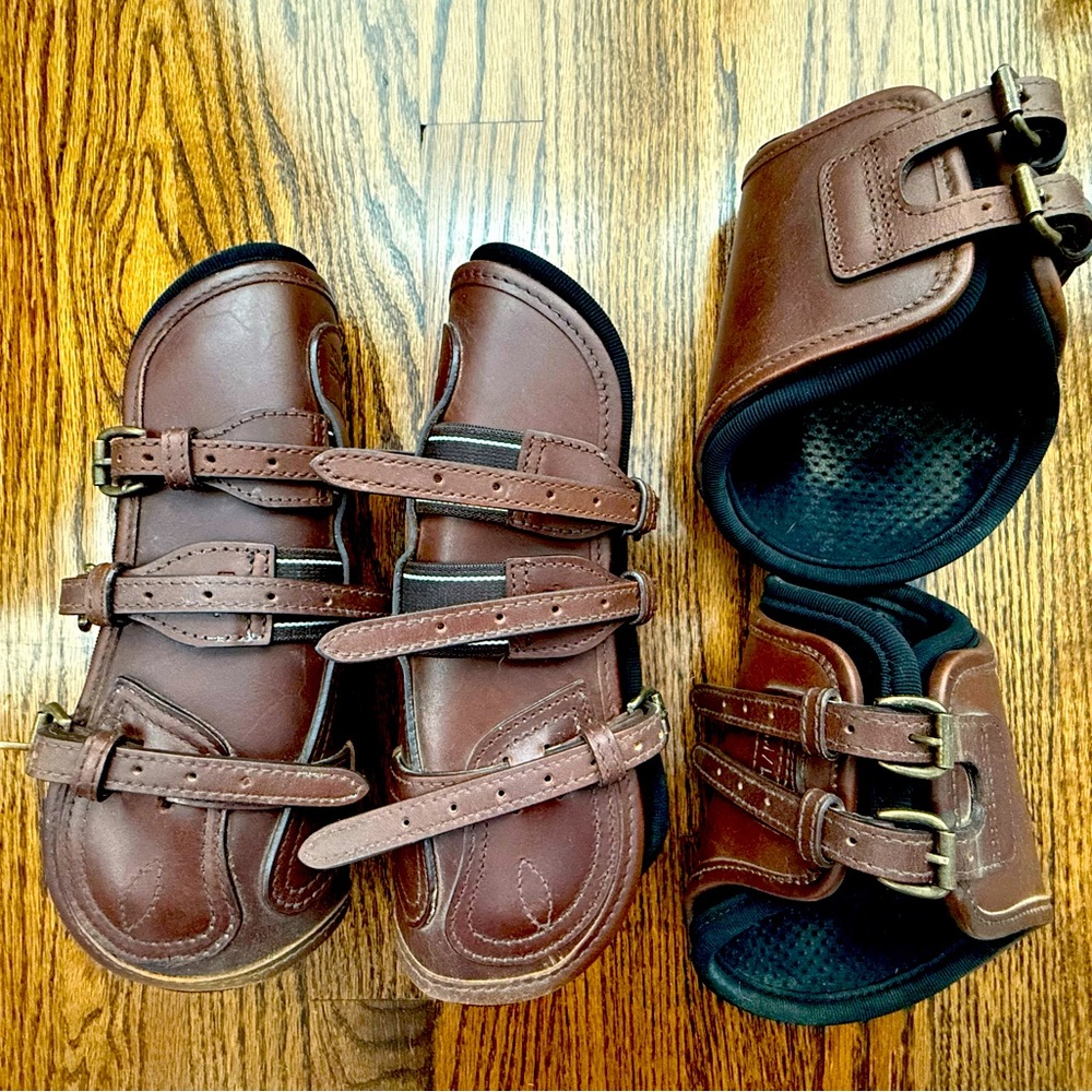 Majyk Equipe Leather Horse Boots, M/L
Set of 4, Brown, Removable liner